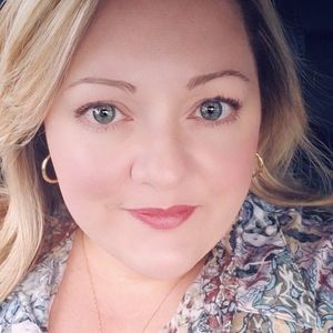 Meet your Posher, Stacy